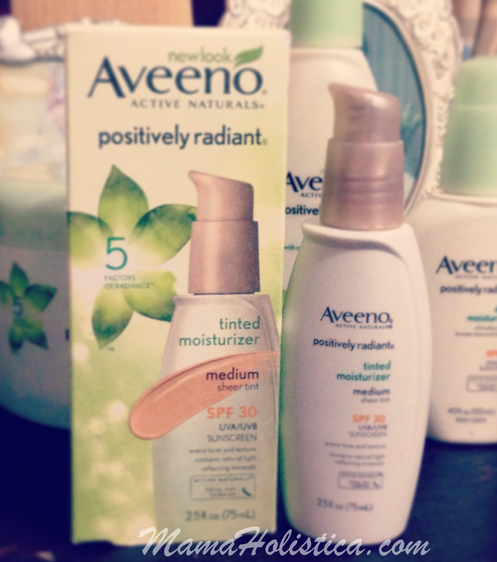 AVEENO® POSITIVELY RADIANT TINTED MOISTURIZER WITH SPF 30